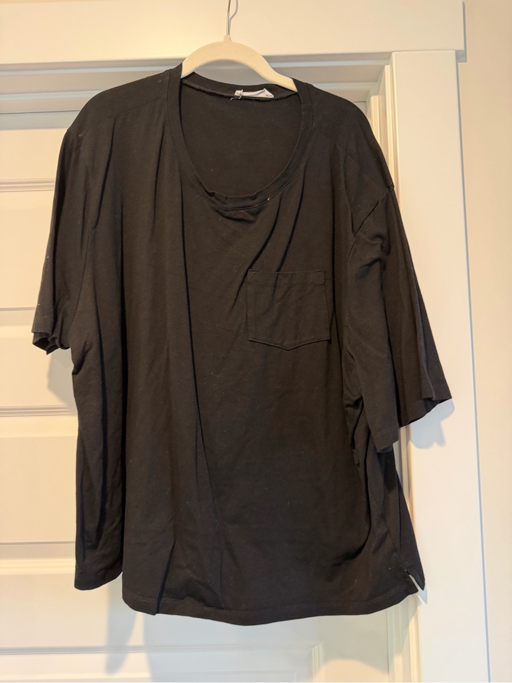 Women's Black Short-Sleeve Pocket Tee